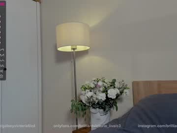 webcam girl brilliantvictoria live cam image #8222753