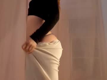 webcam girl hee_jeen live cam image #11530184