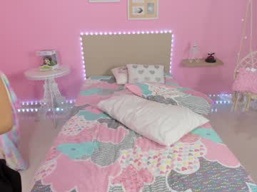 webcam girl little_effy18 live cam image #2905920