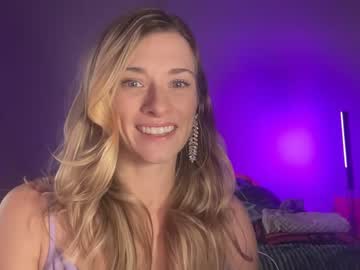 webcam girl saraloverays live cam image #8063917