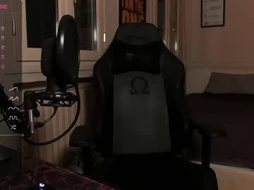 webcam man dumbnerd3 live cam image #6818194