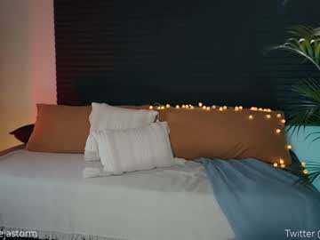 webcam girl alejastorm live cam image #7079660