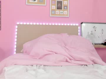 webcam girl little_effy18 live cam image #2972487