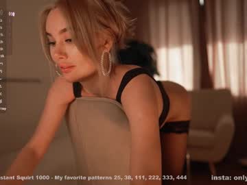 webcam girl bestie_online live cam image #12187640