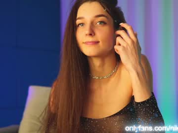 webcam girl angels_kiss live cam image #1678061