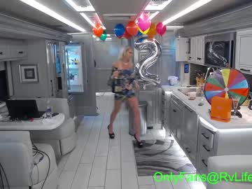 webcam girl rvlifebarbie live cam image #1860915