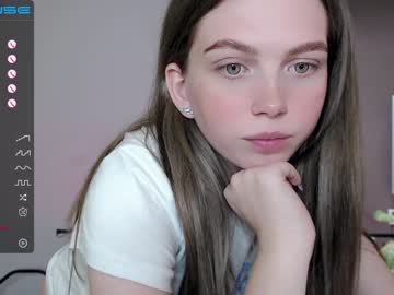 webcam girl small_blondee live cam image #3867140