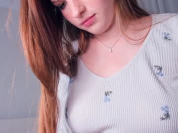 webcam girl roxanamints live cam image #9956940