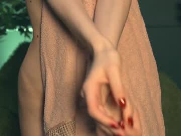 webcam girl lolly_bella_ live cam image #1040911