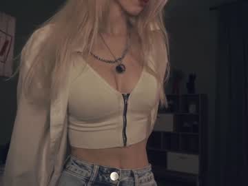 webcam girl audreycarvin live cam image #8691573
