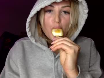 webcam girl slimthiccchick live cam image #4647172