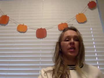 webcam girl rubmyclit22 live cam image #10632816