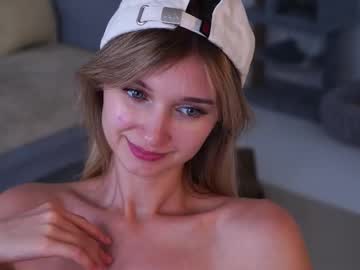 webcam girl variety_moments live cam image #12918773