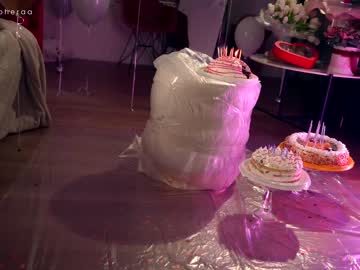webcam girl artmosphera live cam image #8825743