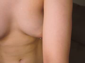 webcam couple emiliacourtney live cam image #8658495