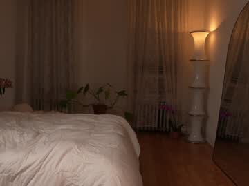webcam girl alisonrouge live cam image #13010227