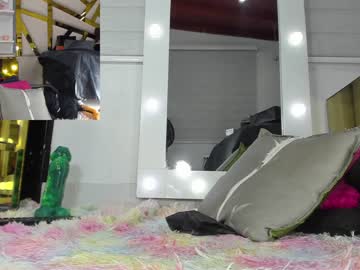 webcam girl msschloe_ live cam image #3537503