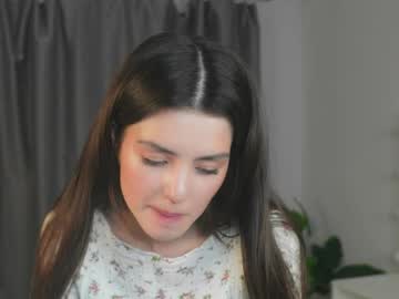 webcam girl lucky_forme live cam image #12016516