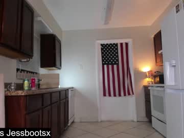 webcam couple jess_boots live cam image #7481567