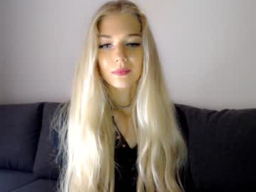 webcam girl pervyblonde live cam image #2670100