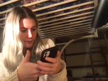 webcam girl bambis_honeypot live cam image #1202203