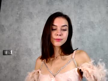 webcam girl nika_lodge live cam image #3896136