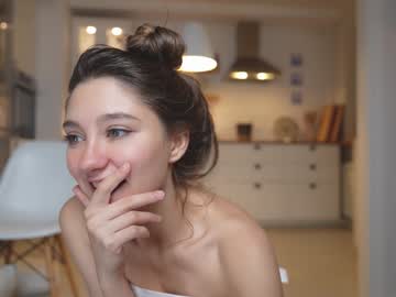 webcam girl mia_elfie live cam image #10666196