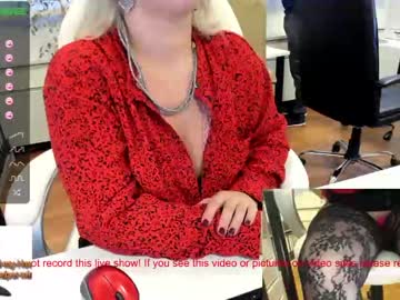webcam couple milf_viktoria live cam image #1177913