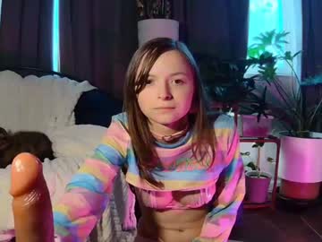 webcam girl elenafealy live cam image #7728912