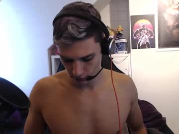 webcam man misterydragon live cam image #573183