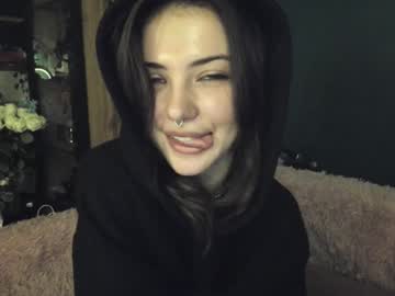 webcam girl bmwm5f90 live cam image #11547546