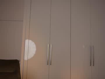 webcam girl kriss0leoo live cam image #12563724