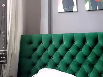webcam girl siberian_siren live cam image #12823841