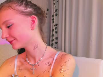 webcam girl edithgalpin live cam image #11771297