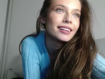 webcam girl isia_slay live cam image #3179824