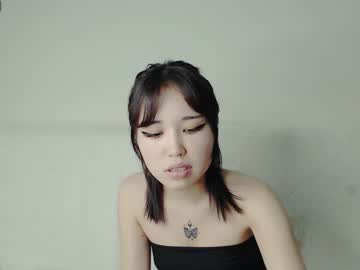 webcam girl little_yena live cam image #7115407