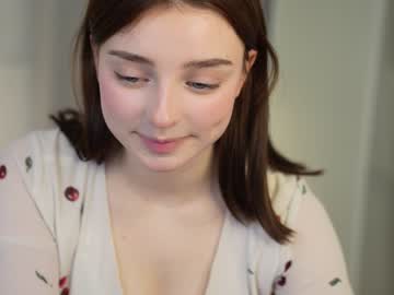 webcam girl floret_joy live cam image #7821498