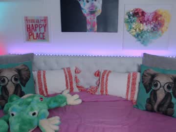 webcam girl holihurricane live cam image #6936121
