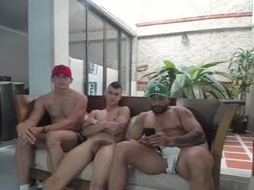 webcam man heteros_men live cam image #2537569