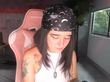 webcam girl sugar_troubl3 live cam image #1322175