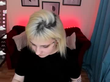 webcam girl yolandi_toit live cam image #2960815