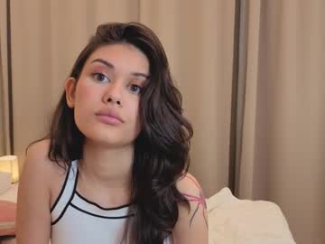 webcam girl odiliadarbyshire live cam image #12885815