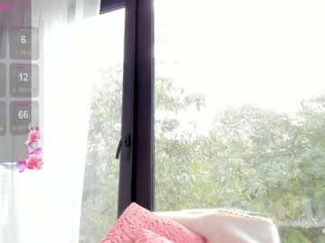 webcam girl sassyt33n live cam image #10357775