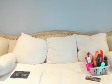 webcam girl eatmygingersnapps live cam image #11266254