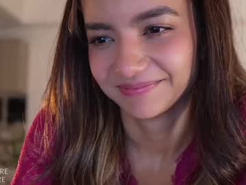 webcam girl ellelure_ live cam image #12374819