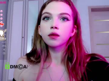 webcam girl small_blondee live cam image #4487580