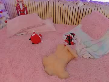 webcam girl little_effy18 live cam image #8025191