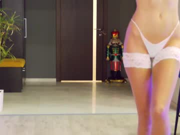 webcam girl flowerr_powerr live cam image #7970262