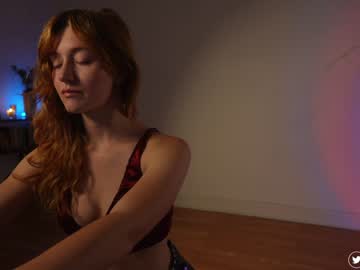 webcam girl alisonrouge live cam image #6124720