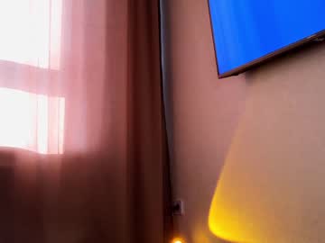 webcam girl angella_kleee live cam image #8621632